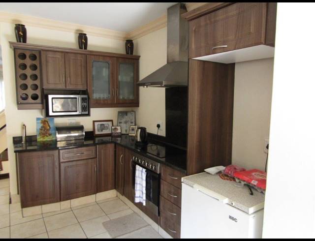 3 BEDROOM DUPLEX TO LET IN CHILTERN HILLS